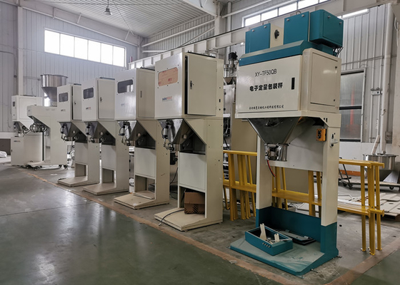 Servo Motorized Granule Filling Packing Machine Untuk Masterbatch Warna Plastik
