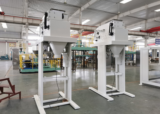 Single Weigher Bagging 50kg Bag Packing Machine 400 - 600 Kantong/ Jam